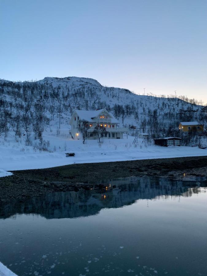 Kvaloya Apartment By The Sea Tromsø Extérieur photo